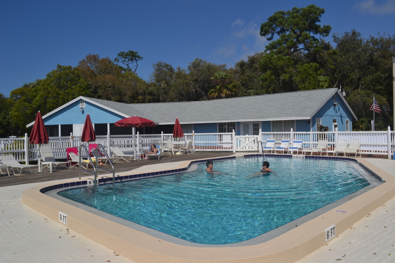 Escape to Paradise: Florida's Terra Ceia Village RV Resort - Your Gateway to Sunshine and Fun!