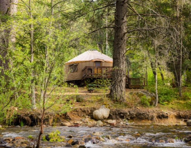 Yosemite Lakes Rental Yurt